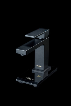 Смеситель для раковины Boheme Qubic 471-B, цвет Matt Black