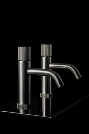 Смеситель для раковины Boheme Stick 121-GM.3, gun metal