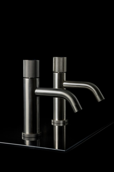 Смеситель для раковины Boheme Stick 121-GM.3, gun metal